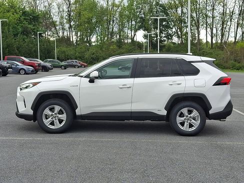 Used 2021 Toyota RAV4 XLE w/ Convenience Package AWD/4WD image 7