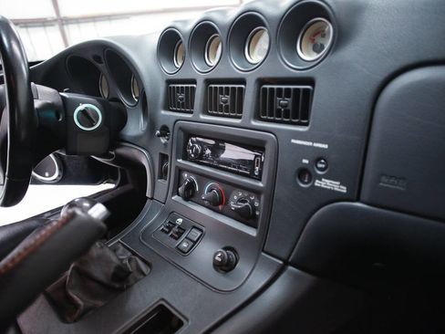 Used 1999 Dodge Viper GTS RWD image 20