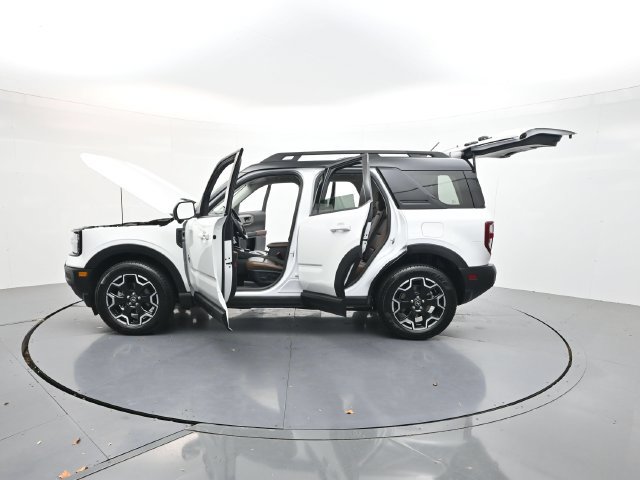 Used 2025 Ford Bronco Sport Outer Banks w/ Outer Banks Tech Package+ AWD/4WD image 46