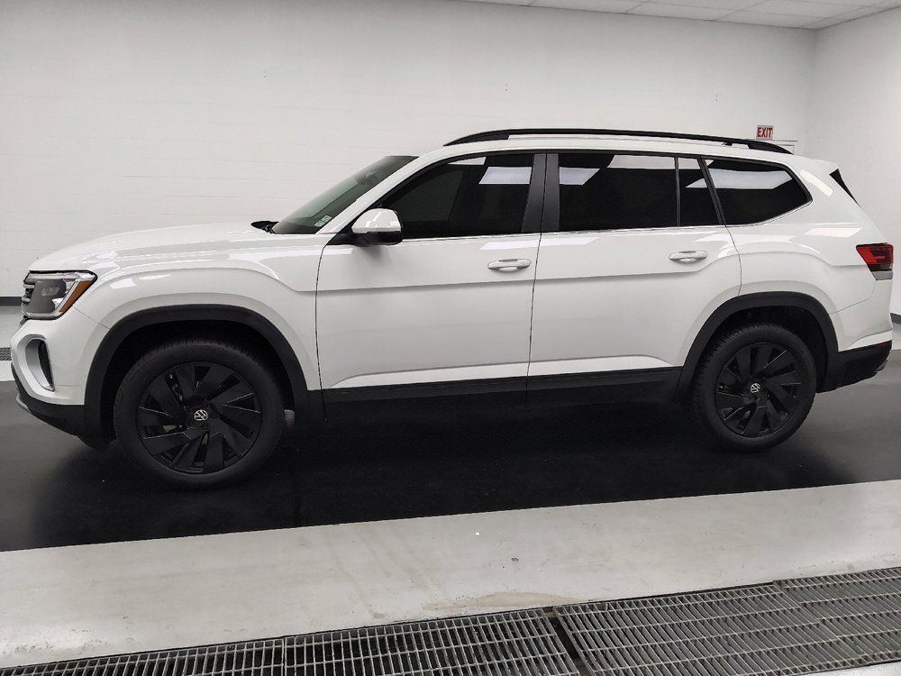 Used 2024 Volkswagen Atlas SE AWD/4WD image 2