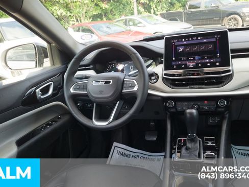 Used 2025 Jeep Compass Limited AWD/4WD image 21