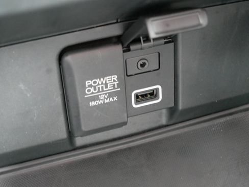 Used 2023 Honda Passport EX-L image 27