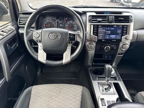 Used 2021 Toyota 4Runner SR5 AWD/4WD image 22
