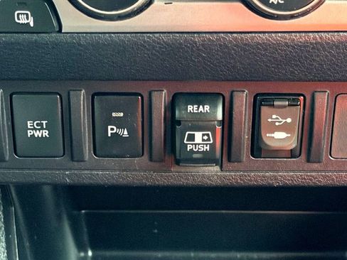 Used 2019 Toyota Tacoma SR5 image 28