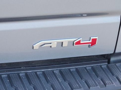 Used 2023 GMC Sierra 1500 AT4 w/ AT4 Preferred Package AWD/4WD image 16