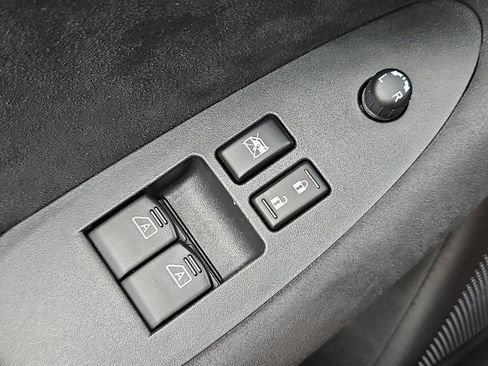 Certified 2025 Nissan Z Performance w/ Floor Mat Package RWD image 21