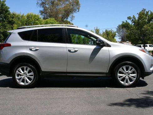 Used 2013 Toyota RAV4 Limited FWD image 5