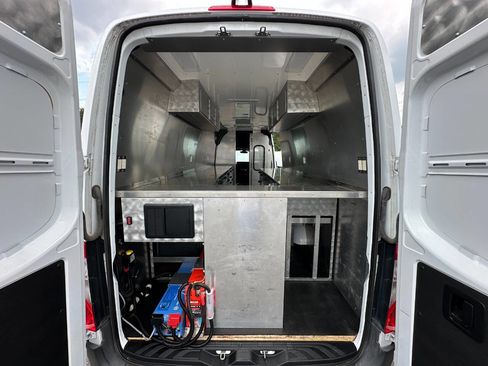 Used 2019 Mercedes-Benz Sprinter 4x4 170 image 22