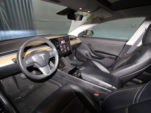 Used 2019 Tesla Model 3 Standard image 2
