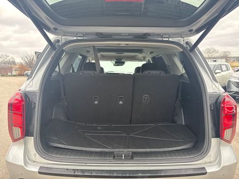 Used 2024 Hyundai Palisade Limited image 24