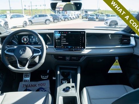 New 2026 Volkswagen Tiguan SE R-Line image 30