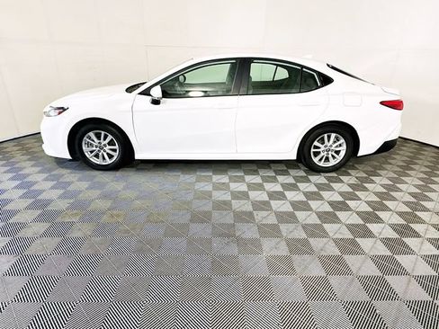 Used 2025 Toyota Camry LE FWD image 6