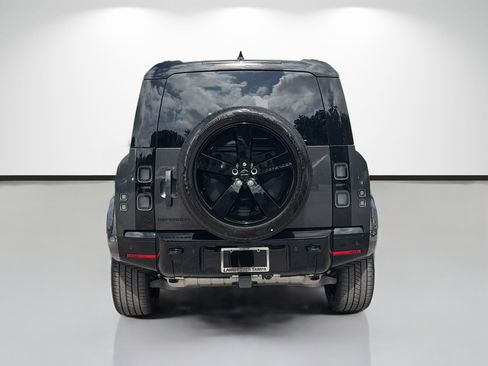 New 2026 Land Rover Defender 110 X-Dynamic SE AWD/4WD image 4
