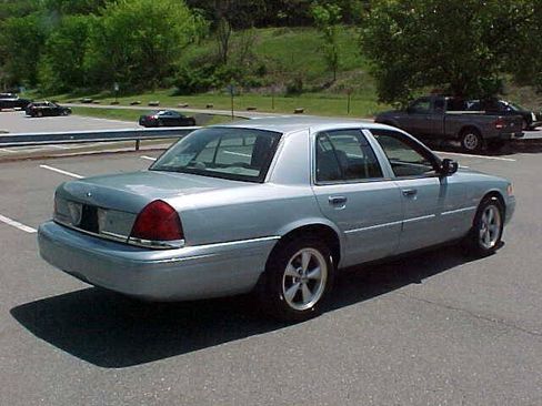 Used 2007 Ford Crown Victoria LX RWD image 10