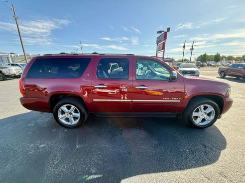 Used 2010 Chevrolet Suburban LTZ AWD/4WD image 6