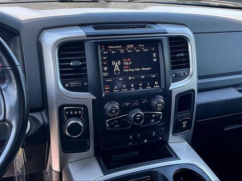 Used 2020 RAM 1500 Classic SLT w/ Luxury Group RWD image 10