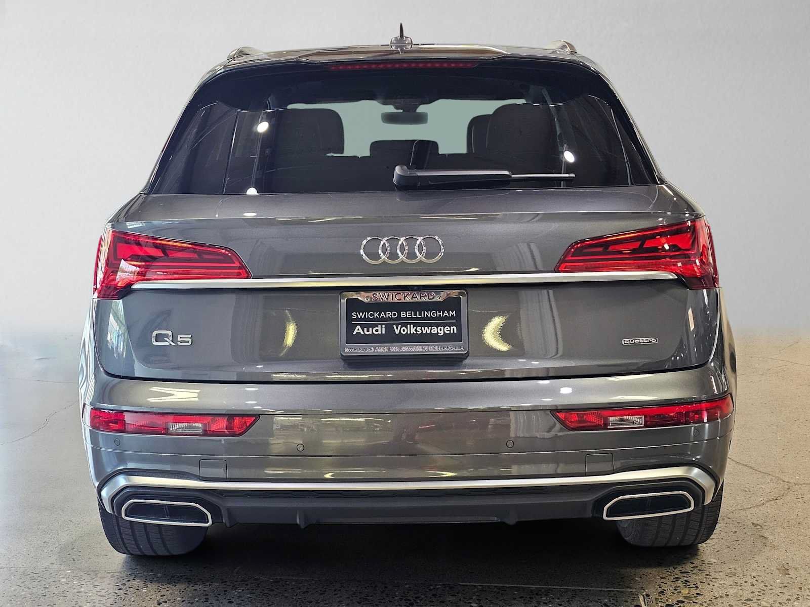 Used 2023 Audi Q5 2.0T Premium Plus w/ Premium Plus Package AWD/4WD image 4