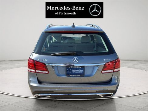 Used 2016 Mercedes-Benz E 350 4MATIC Wagon image 4