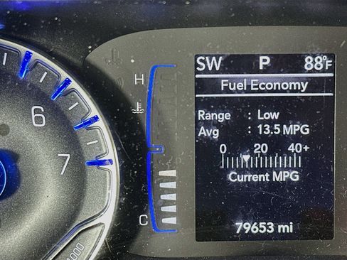 Used 2019 Chrysler Pacifica Touring-L FWD image 19