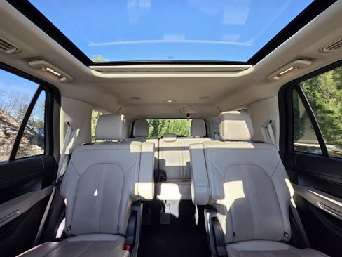 Used 2024 Ford Expedition Limited image 25