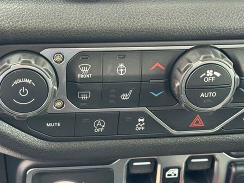 New 2026 Jeep Gladiator Sport AWD/4WD image 20