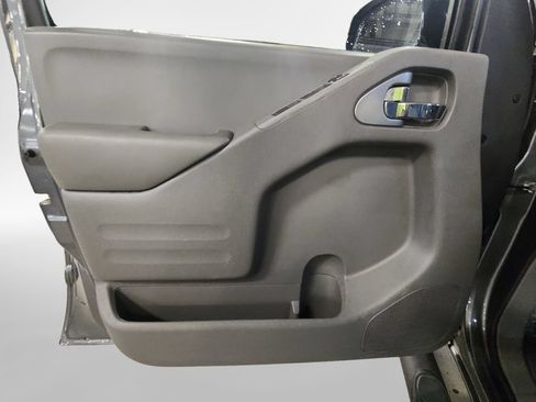 Used 2019 Nissan Frontier SV w/ Value Truck Package AWD/4WD image 16