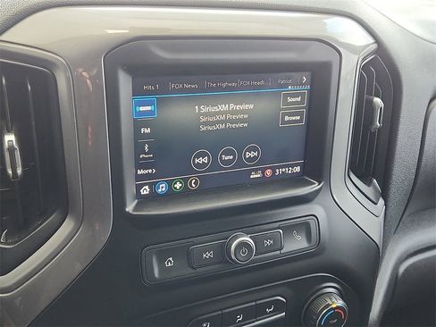 Used 2020 Chevrolet Silverado 1500 Custom w/ Custom Value Package image 18