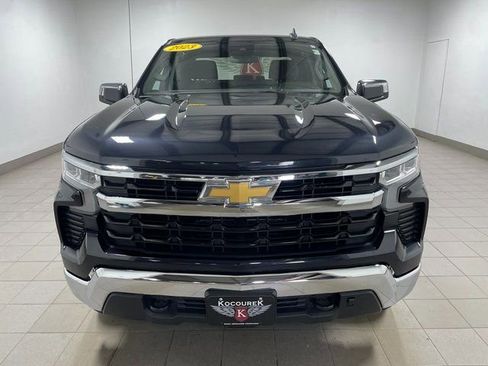 Used 2023 Chevrolet Silverado 1500 LT w/ Protection Package AWD/4WD image 2