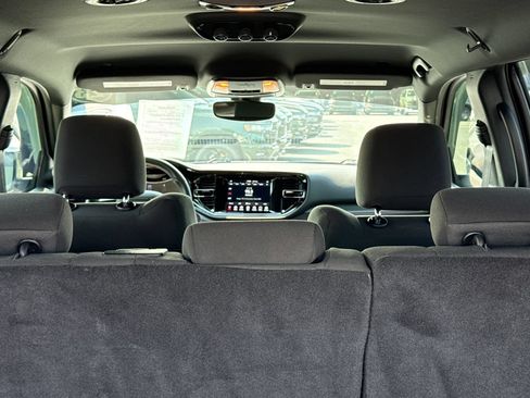 Used 2023 Dodge Durango GT RWD image 10