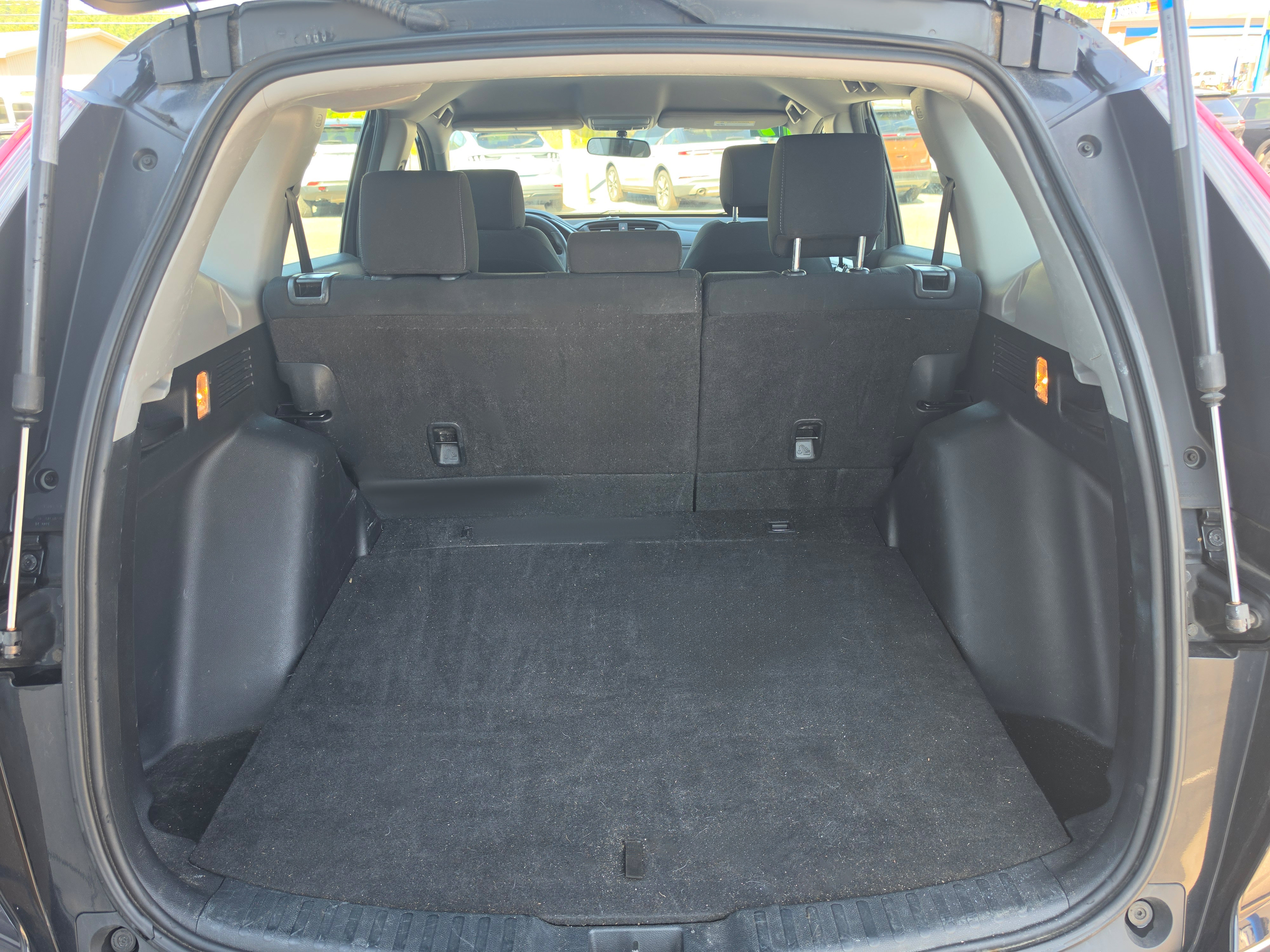 Used 2017 Honda CR-V LX image 5