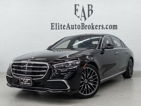 Used 2022 Mercedes-Benz S 580 4MATIC Sedan image 1