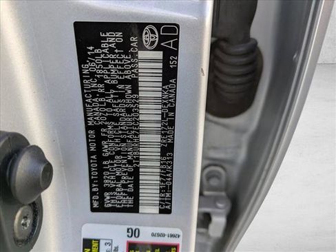 Used 2014 Toyota Corolla LE image 15