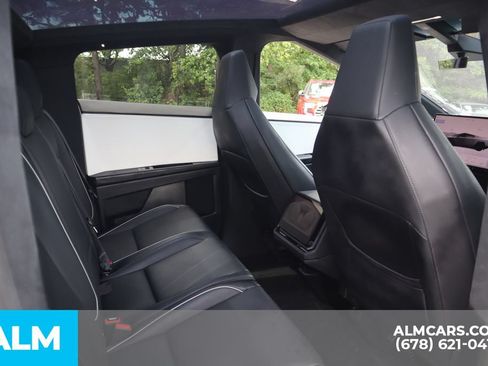 Used 2024 Tesla Cybertruck AWD Crew Cab image 23