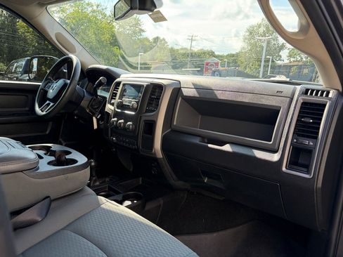 Used 2018 RAM 2500 Tradesman w/ Chrome Appearance Group AWD/4WD image 46
