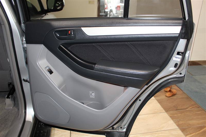 Used 2007 Toyota 4Runner SR5 AWD/4WD image 29