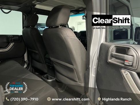 Used 2015 Jeep Wrangler Unlimited Sport w/ Quick Order Package 24S AWD/4WD image 44