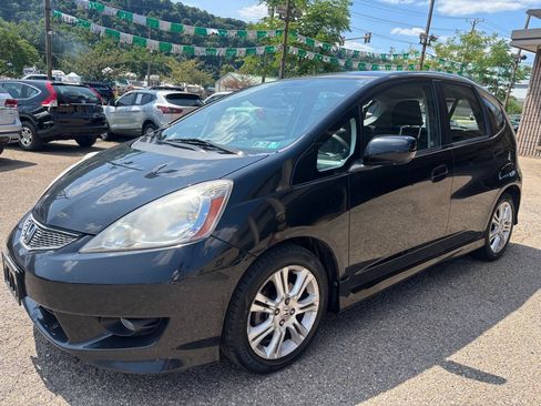 Used 2009 Honda Fit Sport image 1