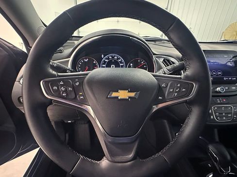 Used 2024 Chevrolet Malibu LT FWD image 36