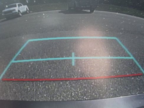 Used 2021 Toyota Camry SE image 5