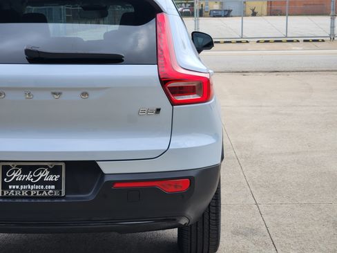 Used 2026 Volvo XC40 B5 Plus w/ Protection Package Premier AWD/4WD image 12