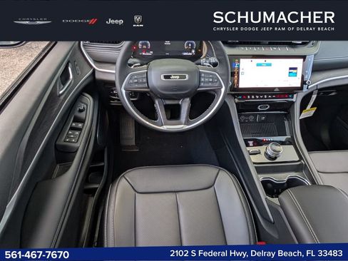 New 2026 Jeep Grand Cherokee Limited w/ Luxury Tech Group II AWD/4WD image 15