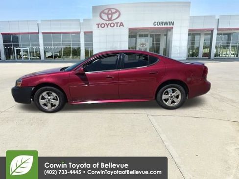 Used 2005 Pontiac Grand Prix GT w/ Leather Trim Package FWD image 30