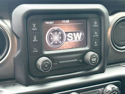 Used 2020 Jeep Gladiator Sport w/ Quick Order Package 24S AWD/4WD image 20