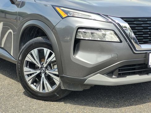 Used 2023 Nissan Rogue SV FWD image 4