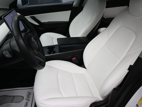 Used 2020 Tesla Model 3 Standard Range Plus RWD image 24