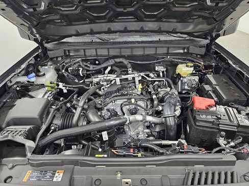 New 2025 Ford Bronco 4-Door AWD/4WD image 9