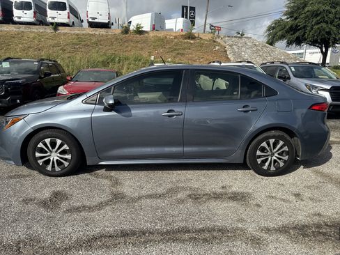 Used 2022 Toyota Corolla LE FWD image 6