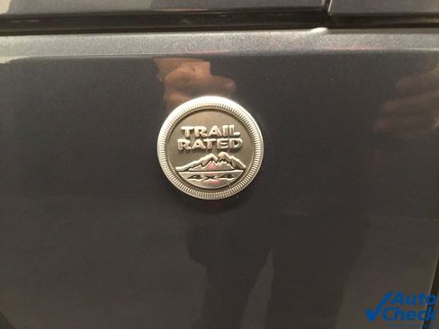 Used 2007 Jeep Wrangler Unlimited Sahara w/ Dual Top Group image 14