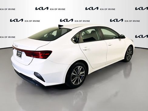 Certified 2024 Kia Forte LXS FWD image 8