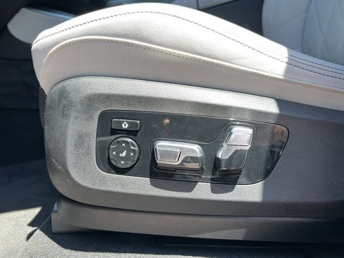 Used 2026 BMW X5 xDrive50e AWD/4WD image 38
